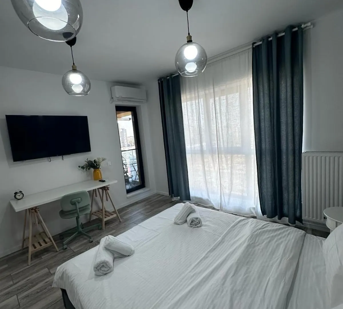 Apartment Best Value Studio, Panoramic View Bucharest Romania