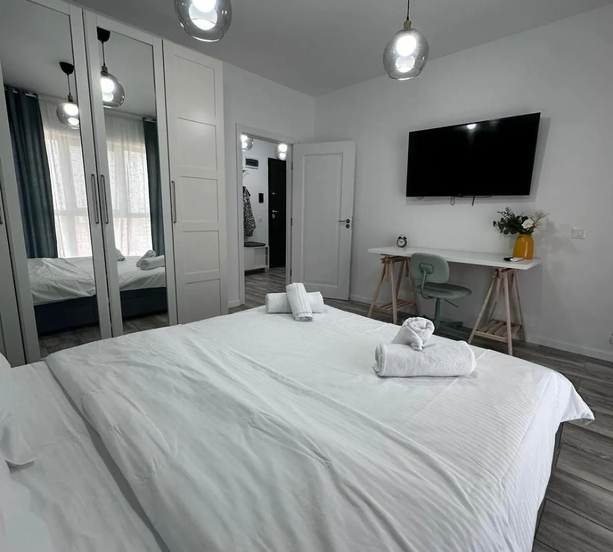 Best Value Studio, Panoramic View Bucharest Apartment